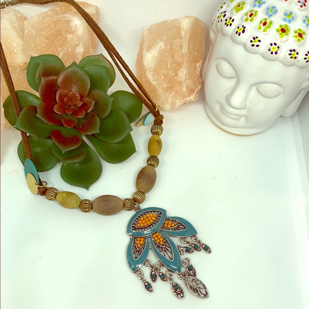 🦉SALE 3/$33 or 5/$50 boho teal orange necklace